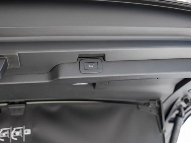 Land Rover Discovery AWD D250 Dynamic SE