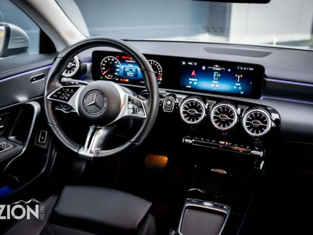 Mercedes-Benz CLA 250 CLA 250 e Coupé