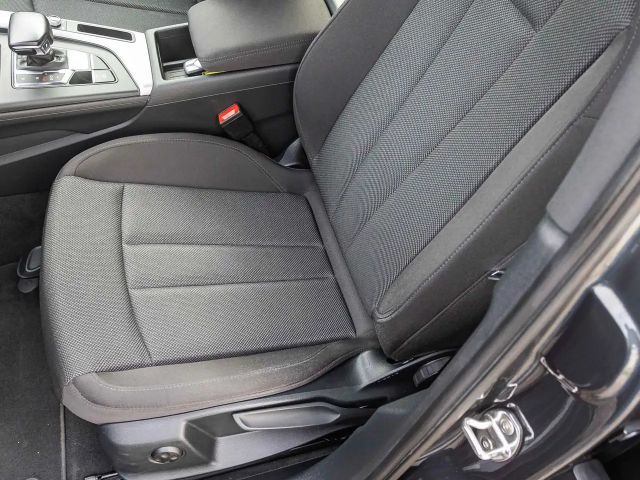 Audi A4 40 TDI Quattro S-Tronic Sedan