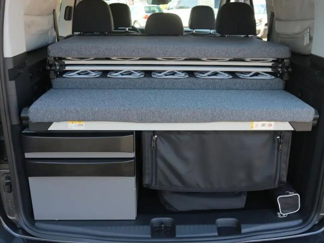 Volkswagen Caddy California