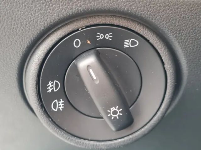 Volkswagen up! 1,0i Winterpaket*DAB*