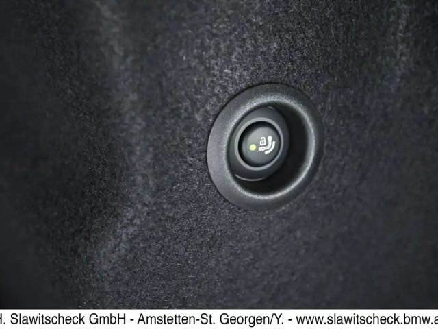 BMW 218 218d Active Tourer Sedan