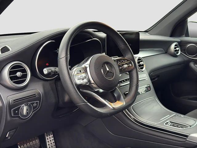 Mercedes-Benz GLC 300 4MATIC AMG Line