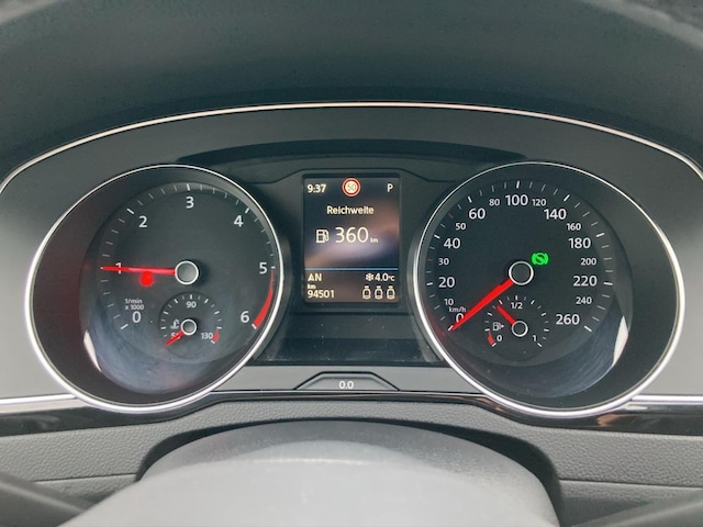 Volkswagen Passat 2.0 TDI Business DSG Variant