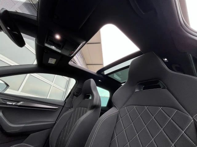 Skoda Karoq 1.5 TSI Sportline