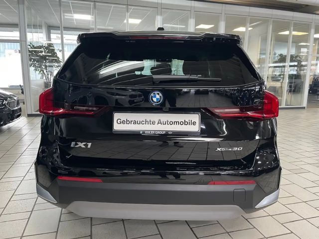 BMW iX1 xDrive
