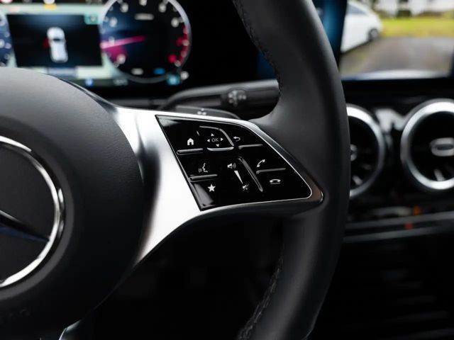 Mercedes-Benz GLA 180 Progressive