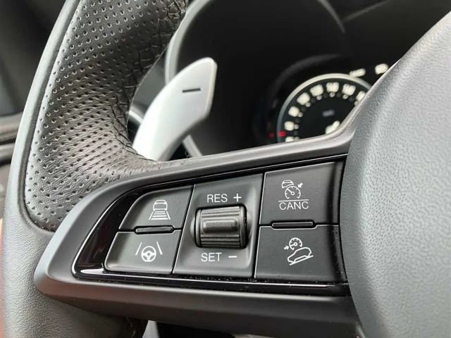 Alfa Romeo Stelvio Q4 Veloce