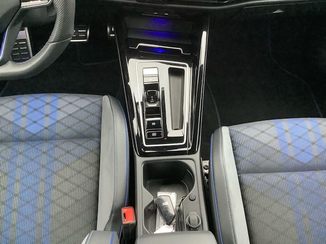 Volkswagen Golf 2.0 TSI DSG Golf VIII