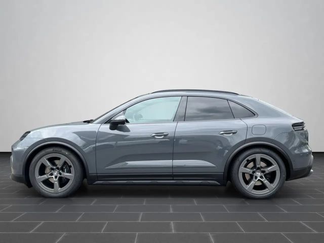 Porsche Macan 4