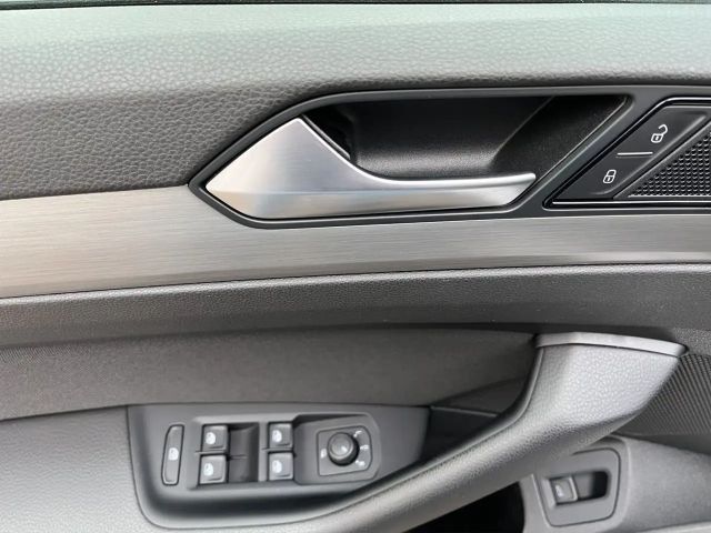 Volkswagen Passat 1.5 TSI DSG Variant