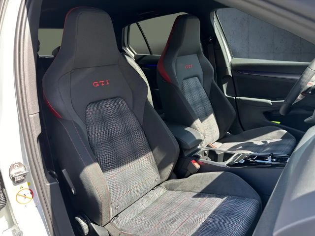 Volkswagen Golf 2.0 TSI DSG GTI