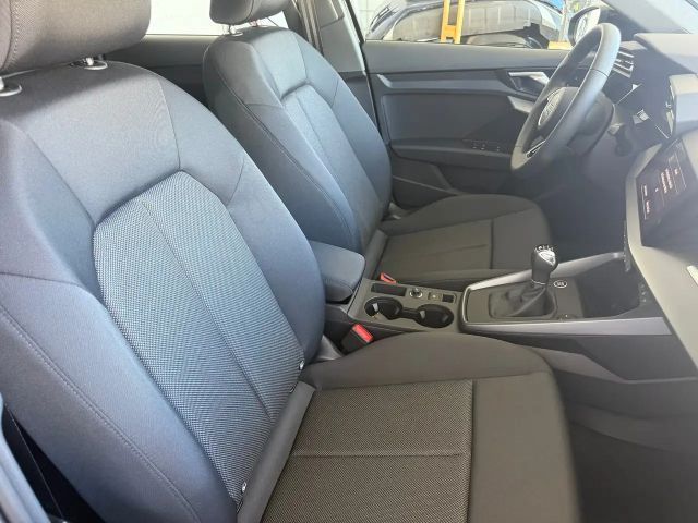 Audi A3 30 TFSI Sedan