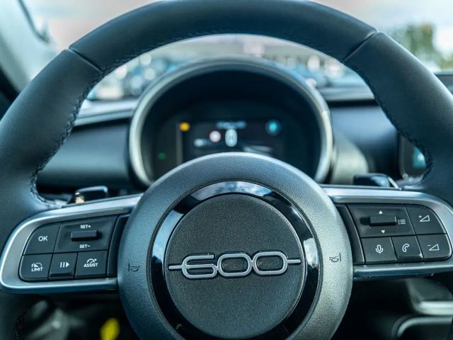 Fiat 600e Hybrid MY25
