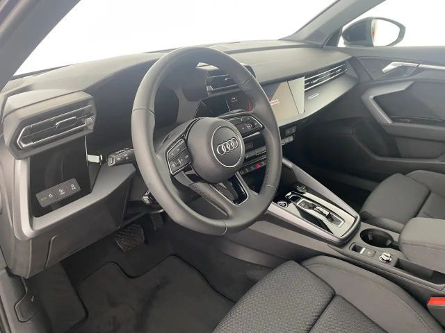 Audi A3 30 TFSI Sedan