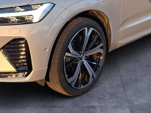 Volvo XC60 Plus
