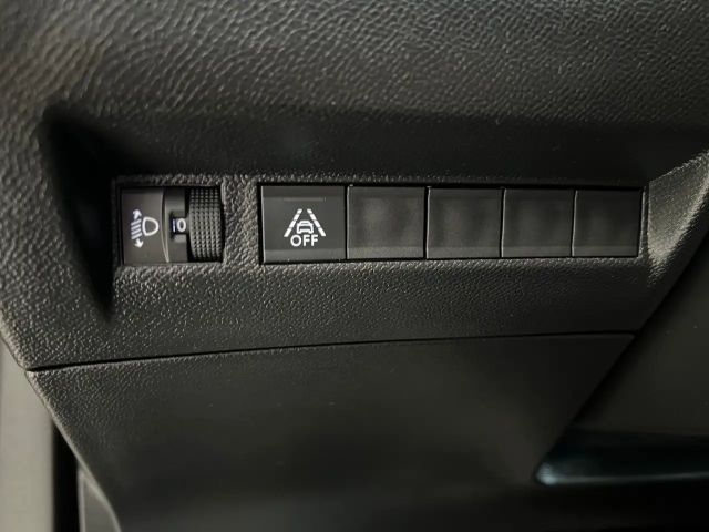 Peugeot 2008 Active Pack EAT8 PureTech