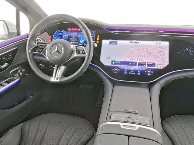 Mercedes-Benz EQE 300 Sedan