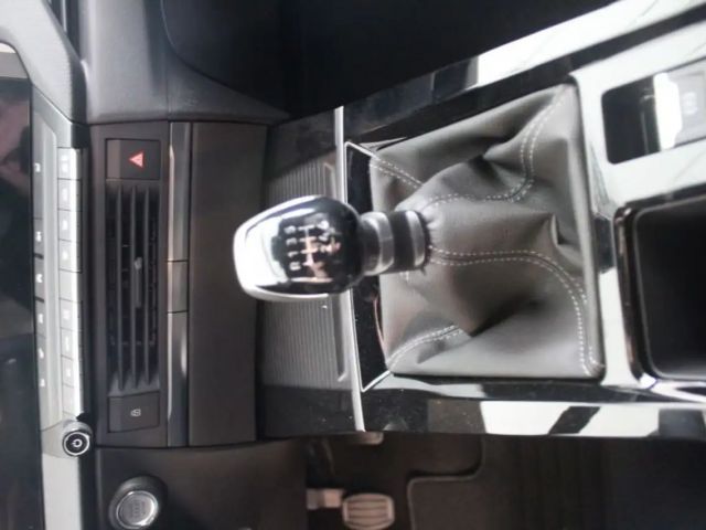 Opel Astra 1.2 Turbo Edition Turbo