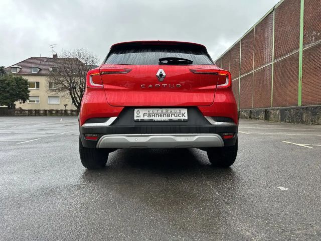 Renault Captur Hybrid TCe 140 Techno