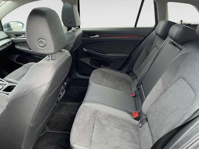 Volkswagen Golf DSG Style Variant