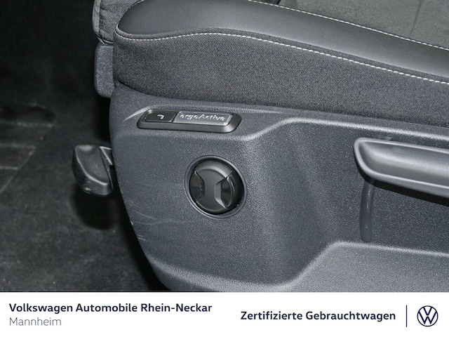 Volkswagen T-Roc 1.5 TSI DSG R-Line