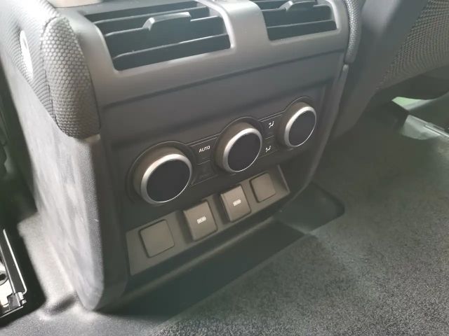 Land Rover Defender 90 D300