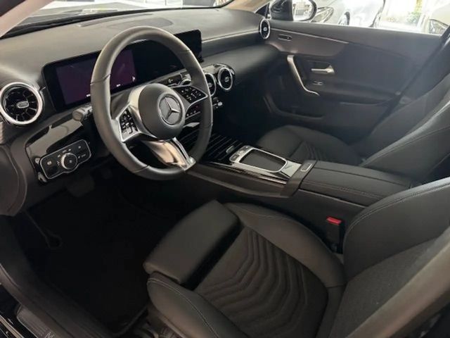 Mercedes-Benz A 200 Progressive