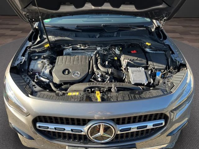 Mercedes-Benz GLA 180 Progressive