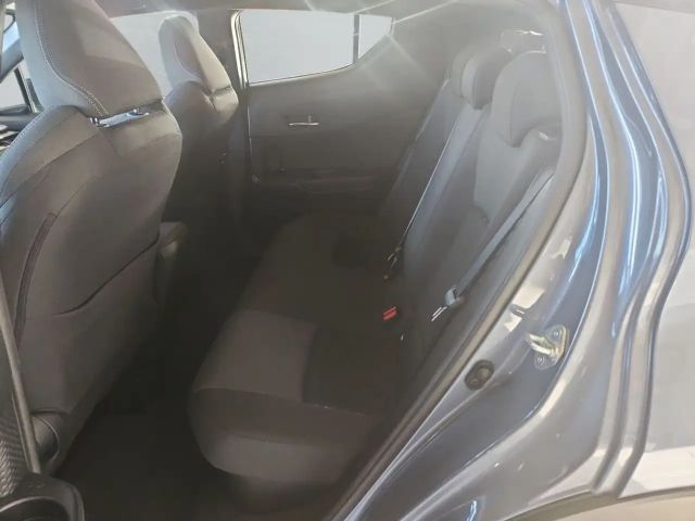 Toyota C-HR Hybride Team D