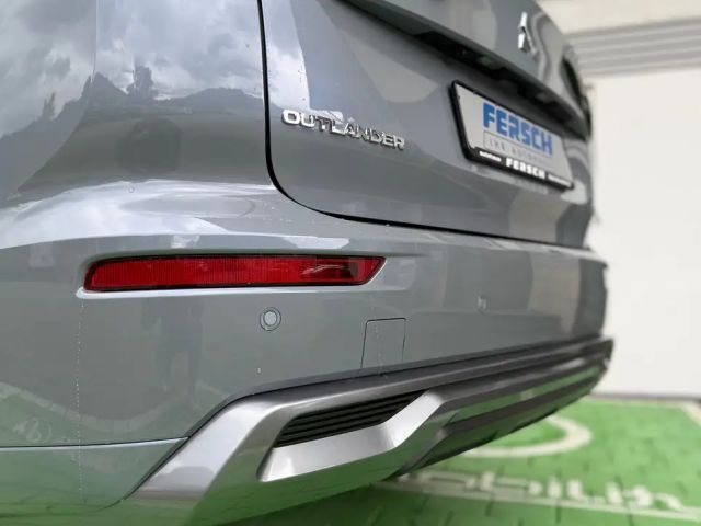 Mitsubishi Outlander 4WD PHEV