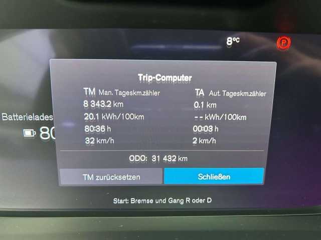 Volvo XC40 Core Recharge