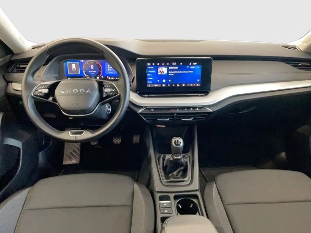 Skoda Octavia Essence TSI