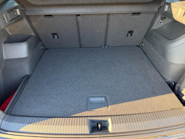 Volkswagen Tiguan 1.5 eTSI DSG R-Line