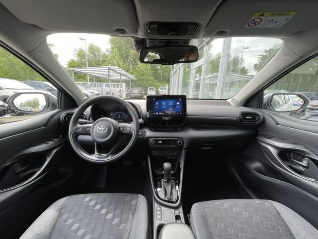 Toyota Yaris Hatchback Hybride VVT-i