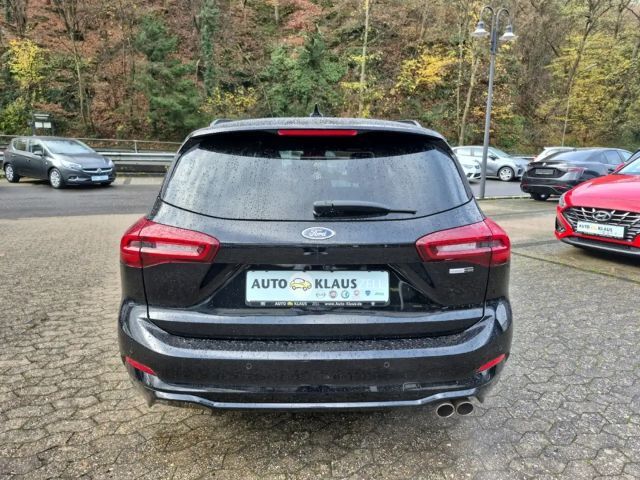 Ford Focus ST Line Wagon