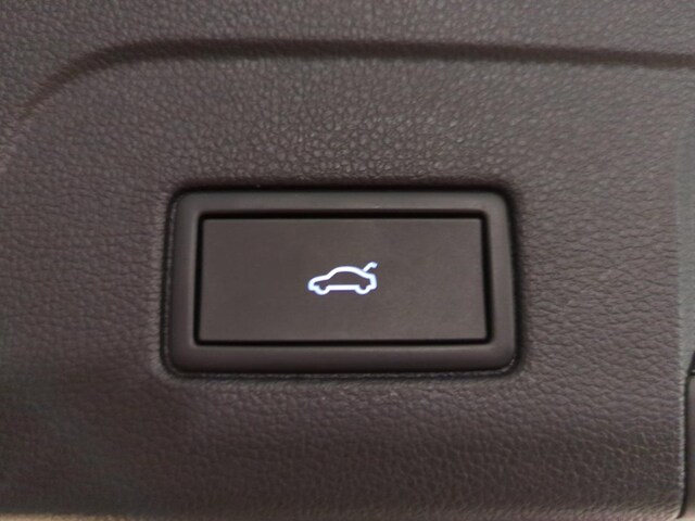 Volkswagen Touran 1.5 TSI DSG