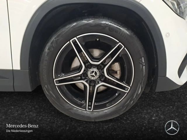 Mercedes-Benz GLA 200 AMG Line