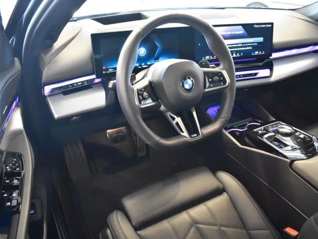 BMW 520 520d M-Sport Sedan