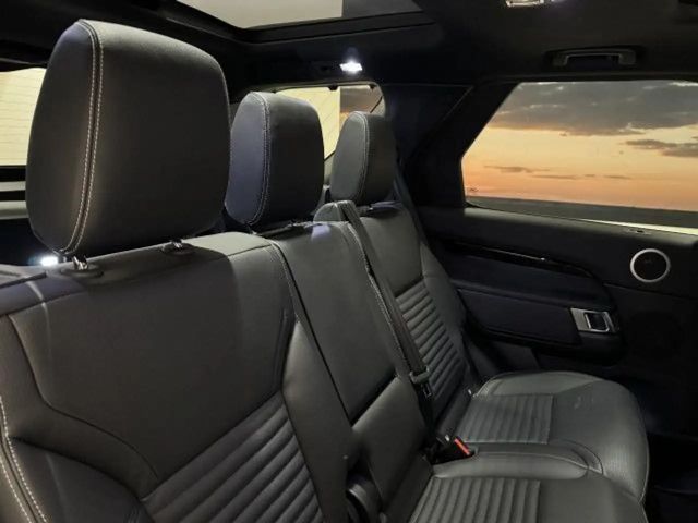 Land Rover Discovery 3.0 S