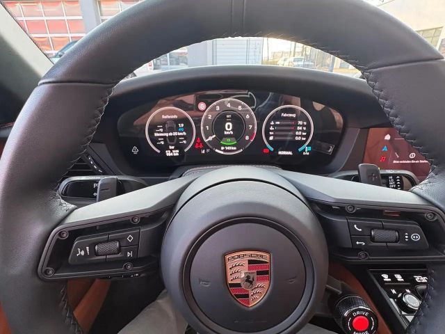 Porsche 911 4 Cabrio GTS Targa