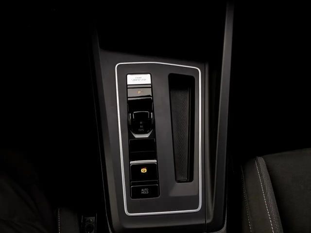 Volkswagen Golf 2.0 TSI DSG Style