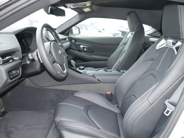 Toyota Supra Dynamic