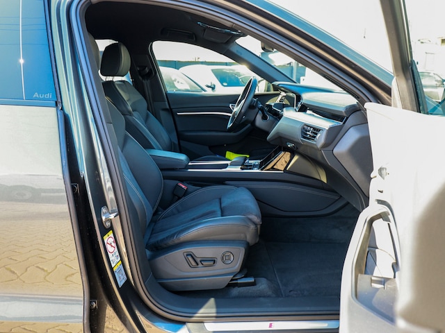 Audi Q8 e-tron 50 Quattro S-Line Sportback