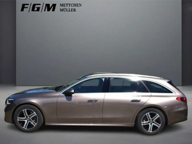 Mercedes-Benz E 220 4MATIC AVANTGARDE E 220 d