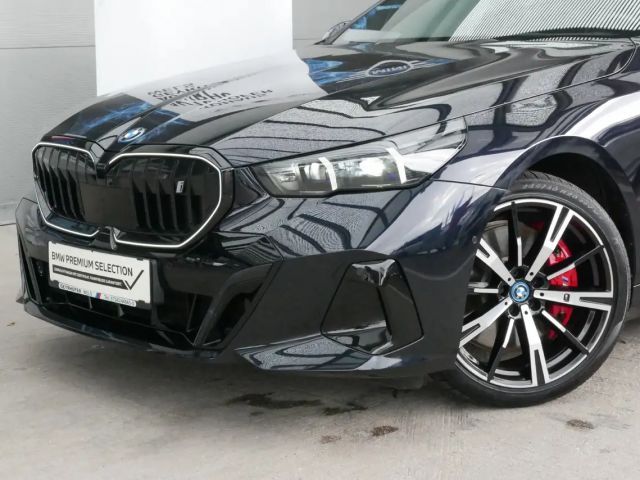 BMW i5 eDrive40
