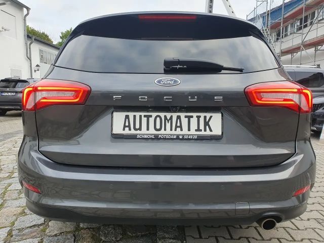 Ford Focus Cool & Connect Wagon