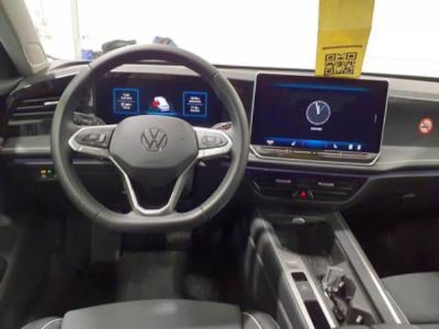 Volkswagen Passat 1.5 eTSI Business DSG Variant