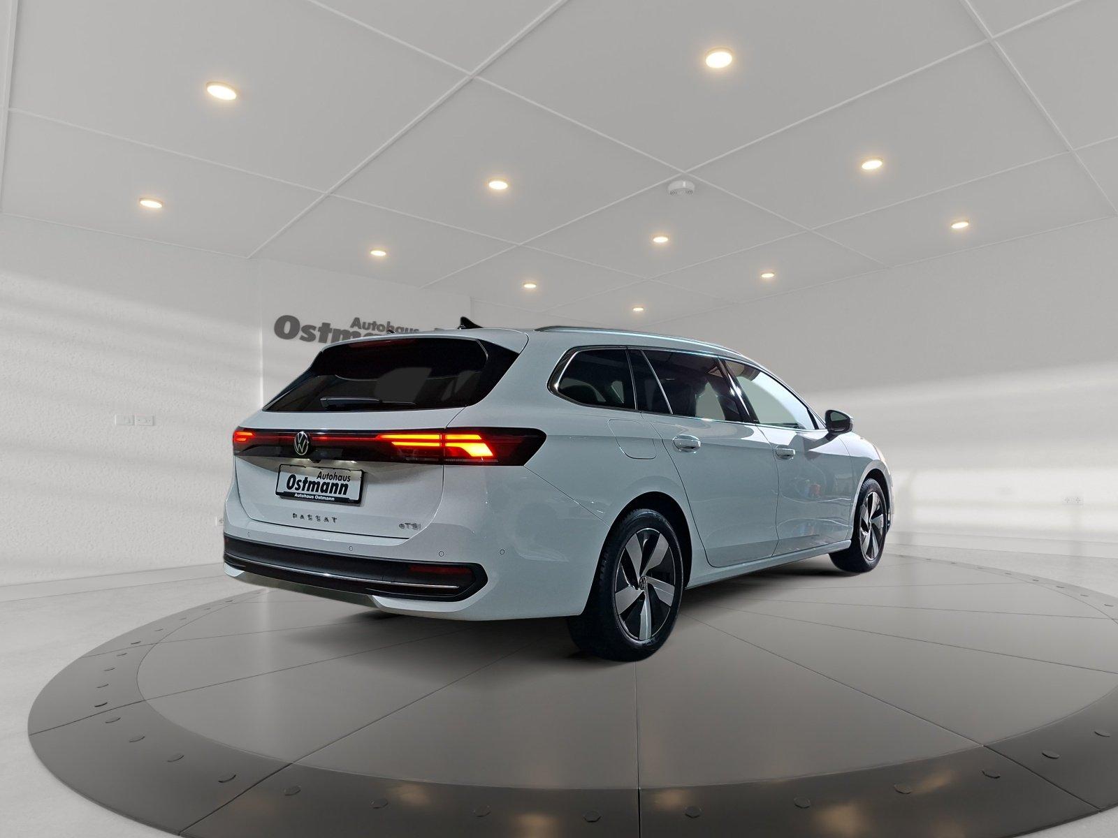 Volkswagen Passat 1.5 eTSI Business Variant