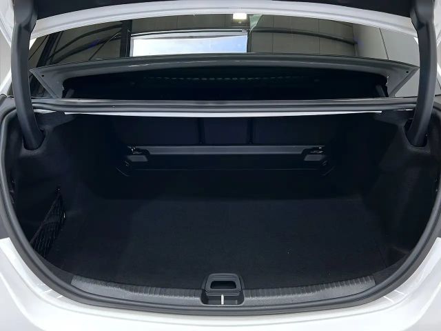 Mercedes-Benz C 200 AMG Line C 200 d Sedan